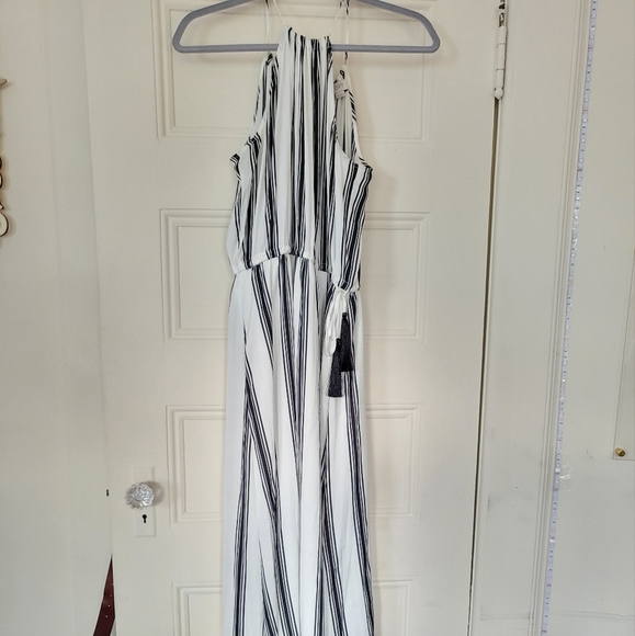 Loft Dress - Picture 2 of 3